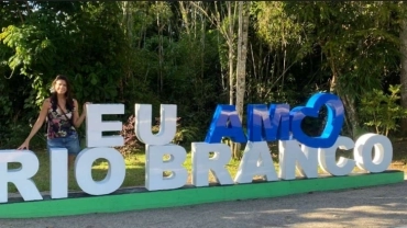 PASSEIO DE BARCO PELO RIO ACRE 